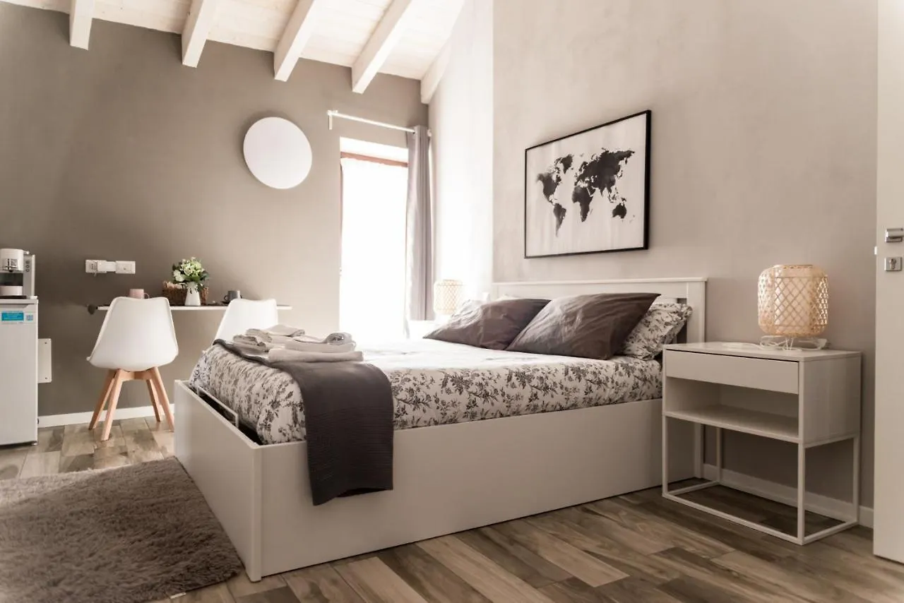Via Mazzini B & B Vizzola Ticino 0*,